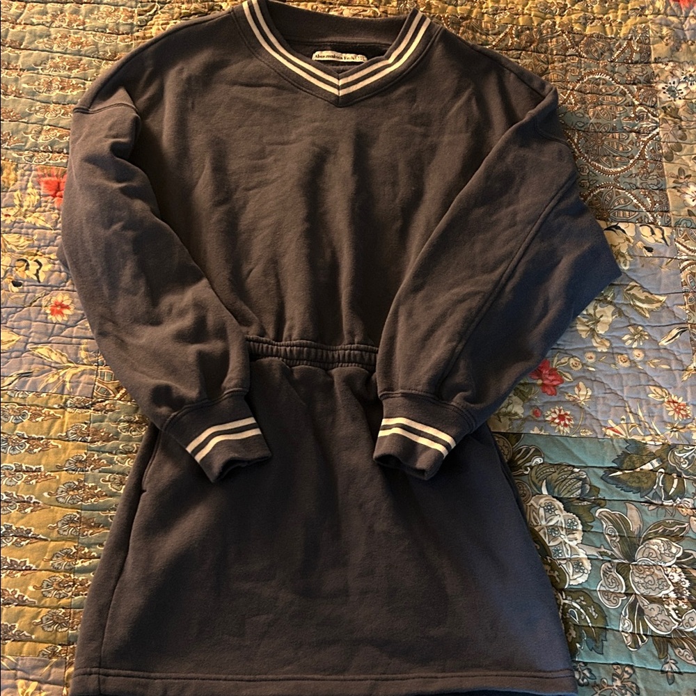 Abercrombie & Fitch Blue V-Neck Sweatshirt